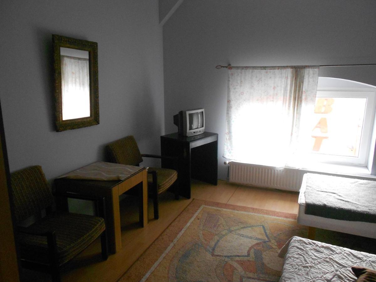 Hostel "Na Bocianowie" Бидгошч Екстериор снимка