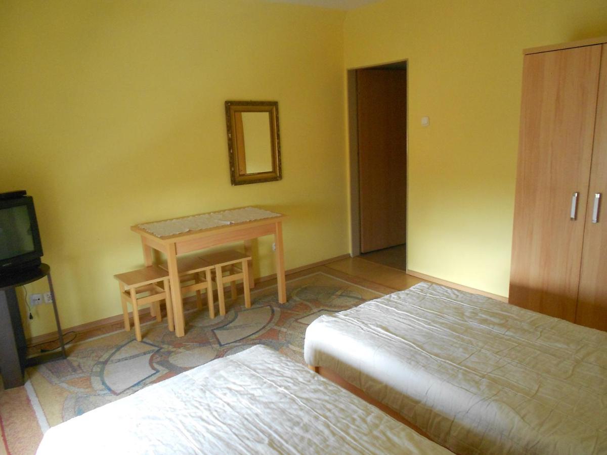 Hostel "Na Bocianowie" Бидгошч Екстериор снимка
