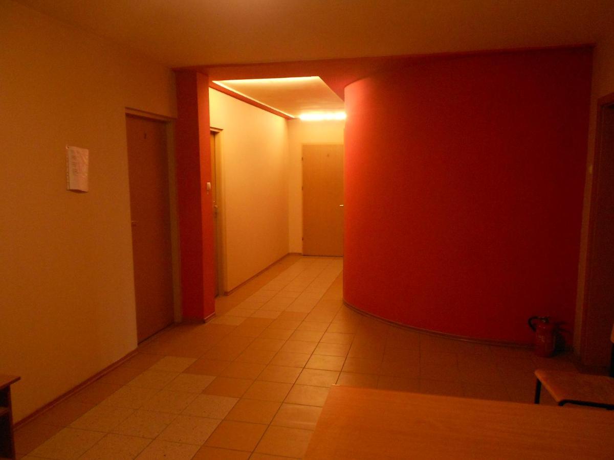 Hostel "Na Bocianowie" Бидгошч Екстериор снимка