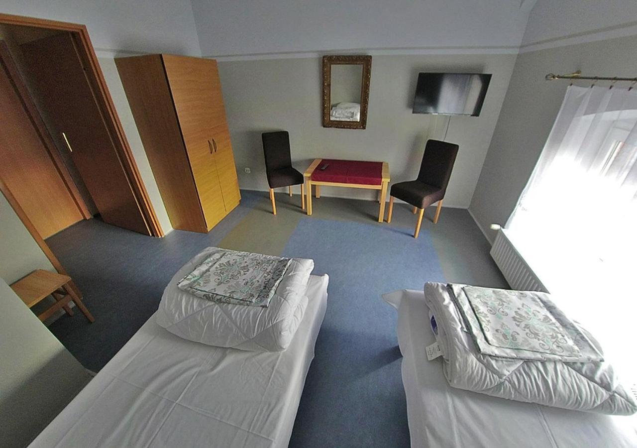 Hostel "Na Bocianowie" Бидгошч Екстериор снимка